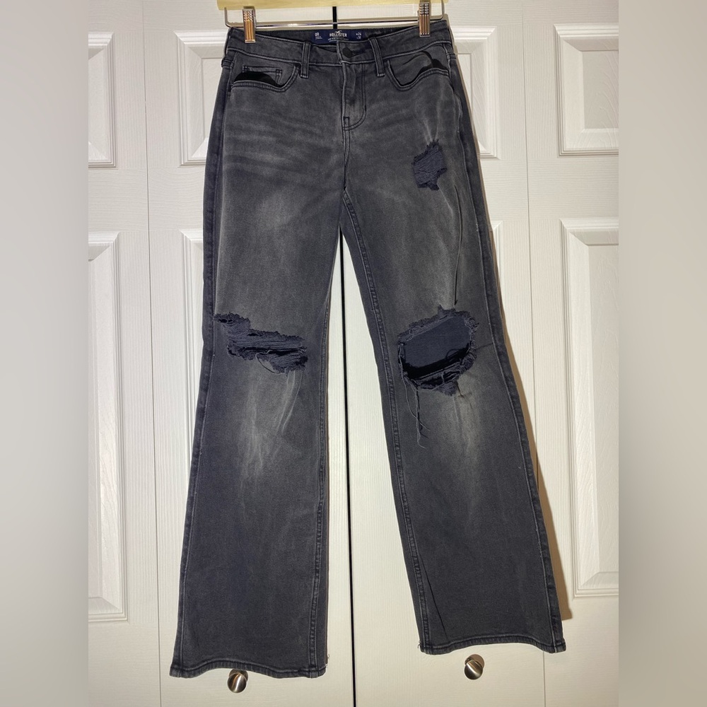 Hollister Women's Distressed Gray low rise Vintage Baggy Jeans